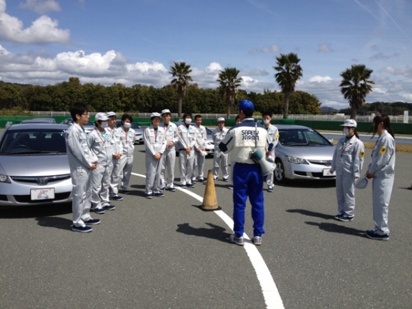 安全運転講習を実施しました